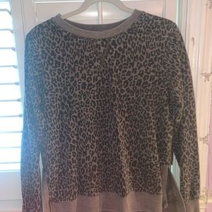 Wall flowers crew neck